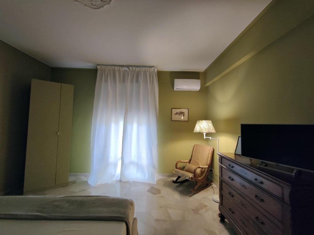 Lilly Apartment Firenze Bagian luar foto