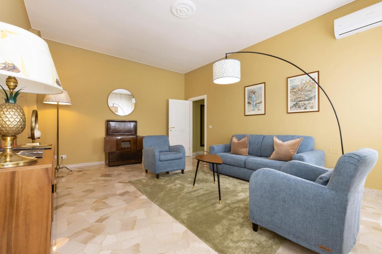 Lilly Apartment Firenze Bagian luar foto