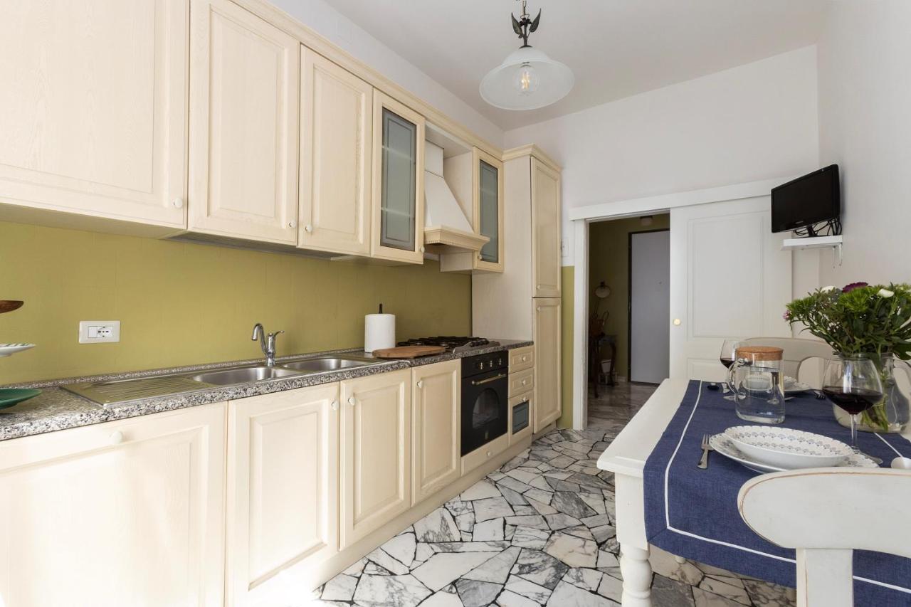 Lilly Apartment Firenze Bagian luar foto