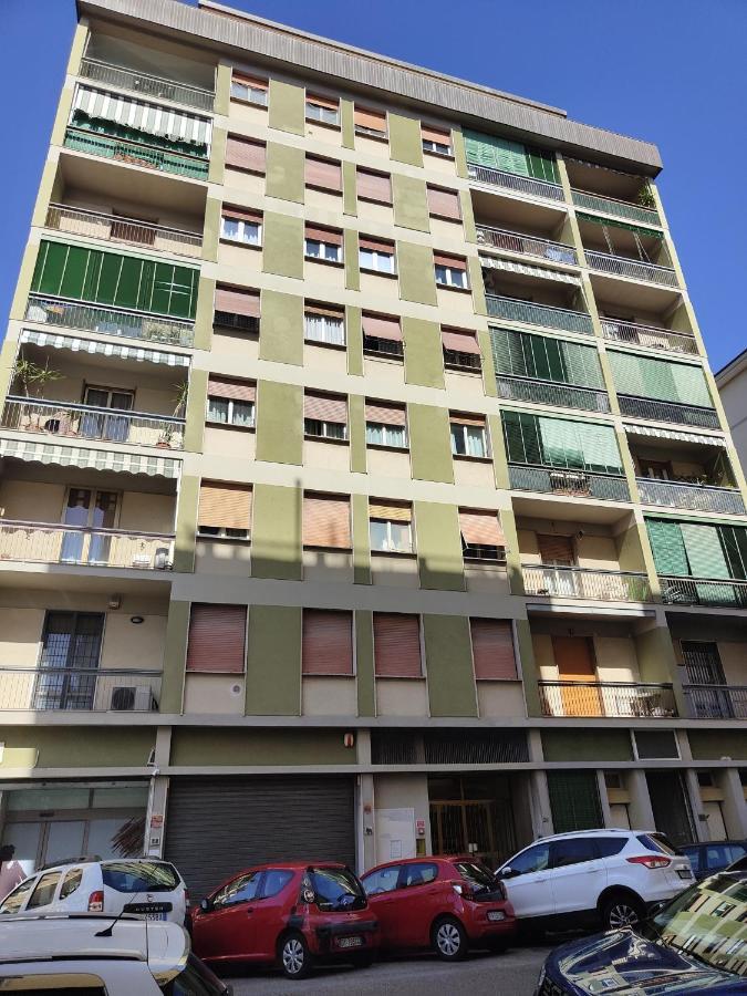 Lilly Apartment Firenze Bagian luar foto
